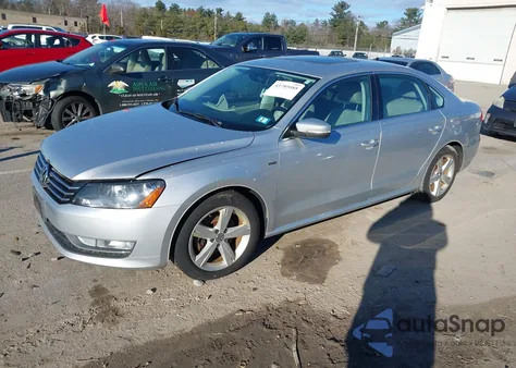 2015 Volkswagen Passat 1.8T Limited Edition из США, поврежденный, VIN 1VWAT7A31FC097632